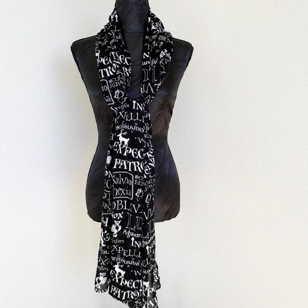 Harry Potter Scarf Wizarding World Spell Script Wrap, Unisex‎ OS Black